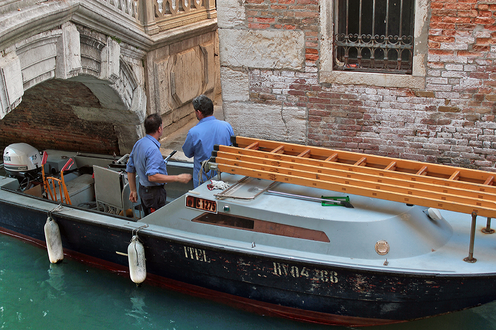 Momenti veneziani 86 - Squadra tecnica.jpg